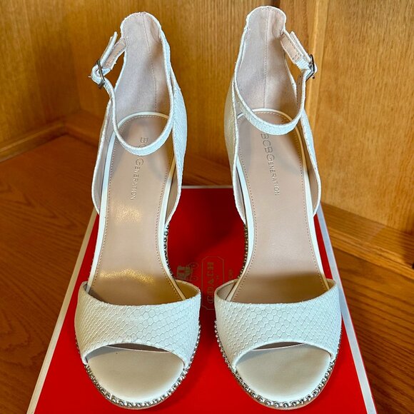 BCBGeneration Jaxina Studded Ankle Strap Peep Toe Leather Sandal  - Size 9M - Picture 5 of 5